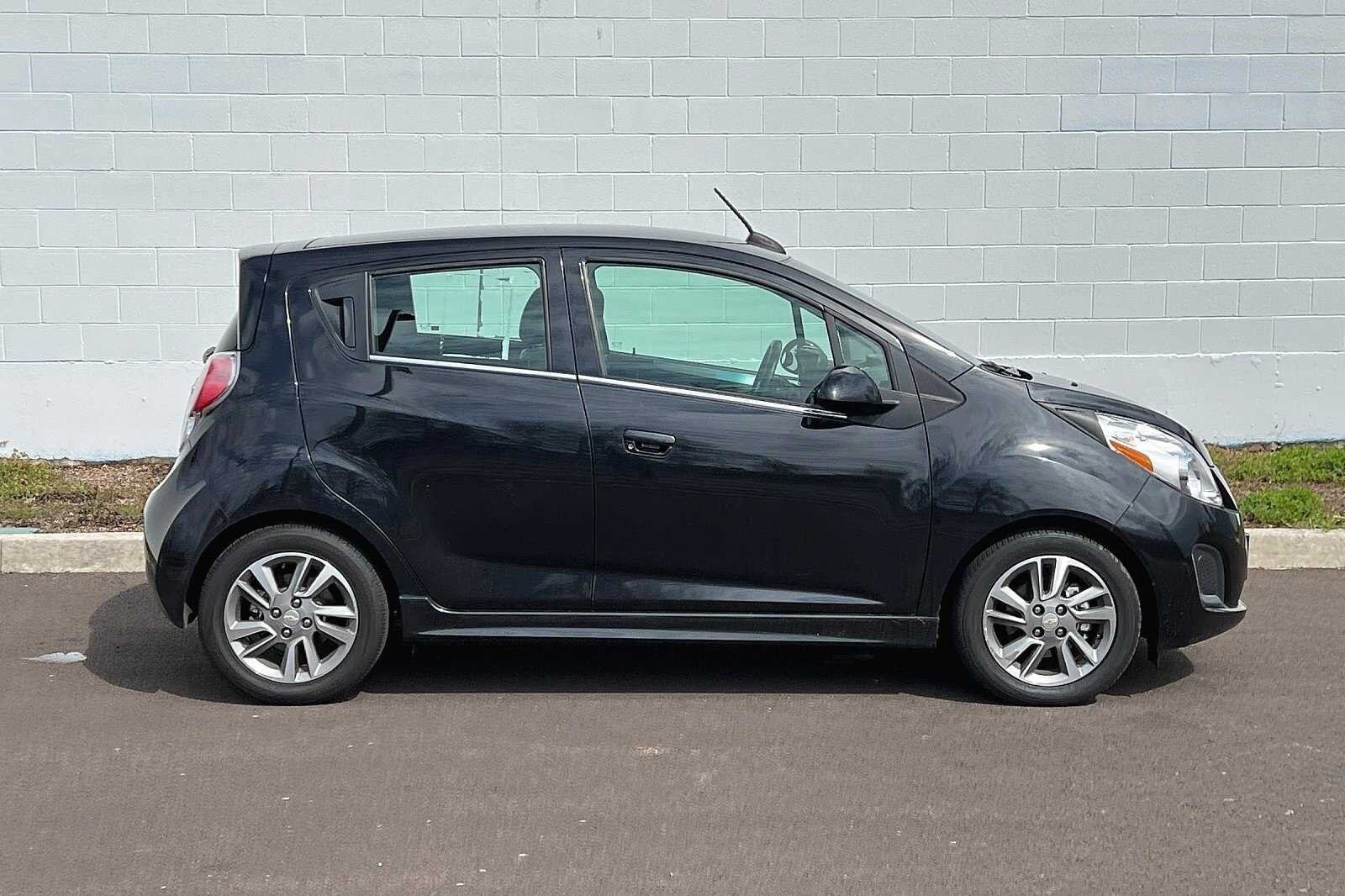 Used 2015 Chevrolet Spark 2LT with VIN KL8CL6S04FC805245 for sale in Newport, OR